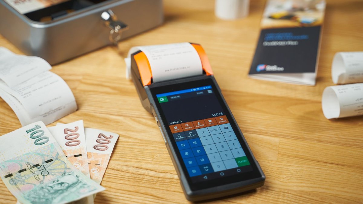 A till and cash